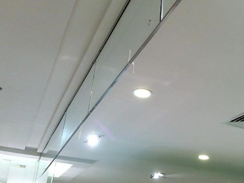 武漢擋煙垂壁介紹掛式擋煙垂壁安裝驗(yàn)收規(guī)范